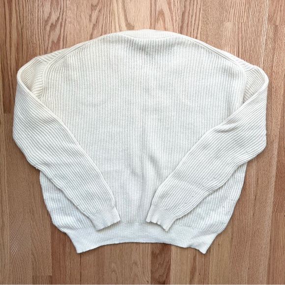 Everlane Ribbed Cashmere Crew Sweater in Ivory - Picture 2 of 7